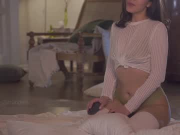 girl
        _2strangers cam image #3498037