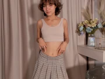 girl
        lenaelisabeth cam image #2914999