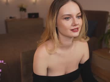 girl
        your_kat cam image #3050452