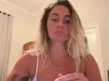 girl
        itsjessbby cam image #4307431