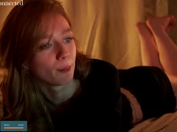 girl
        lizzy_blaze cam image #5545172