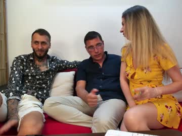 couple
        julyaandraul cam image #4531351