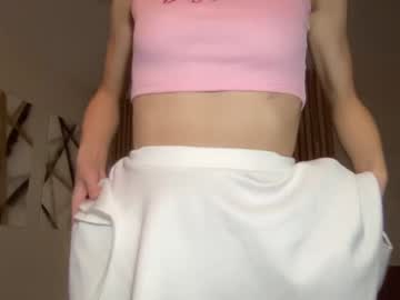 girl
        crown_of_vice01 cam image #213224
