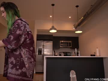 girl
        bailey_eilish cam image #398785