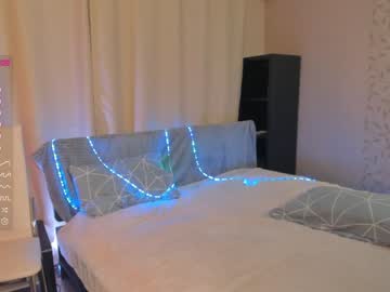 girl
        juliesalazar cam image #1984503