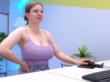 girl
        lovlybambi cam image #4391984