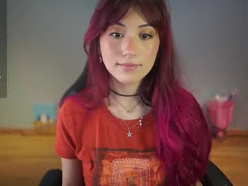girl
        greeny_mat cam image #4976278