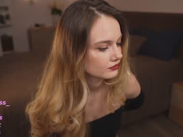 girl
        your_kat cam image #3050063