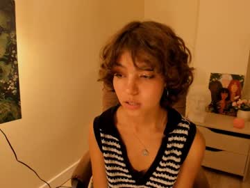 girl
        lenaelisabeth cam image #2742310