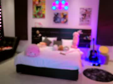 girl
        madnessalise cam image #3409625
