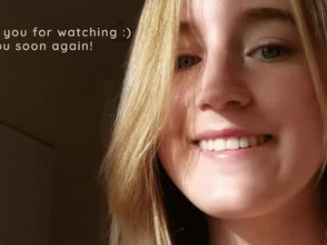 girl
        lailatoks cam image #3978775