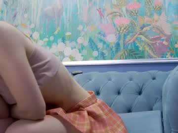 girl
        kriskras__ cam image #5283126