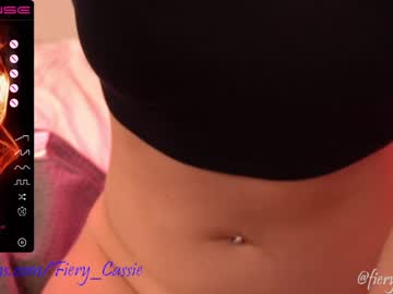 girl
        fiery_redhead cam image #2197966