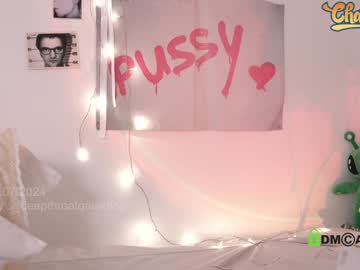 girl
        _deepthroatgalactica cam image #4537634