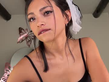 girl
        sweet_littleee cam image #4977116