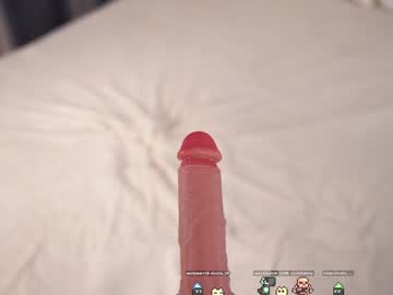 girl
        bellacle cam image #5325689