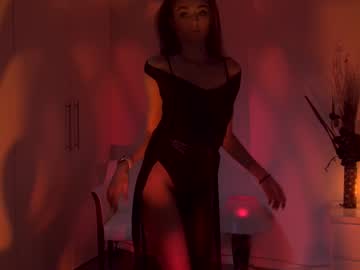 girl
        lettymoa cam image #213280
