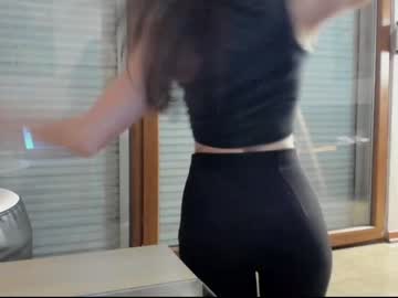 girl
        hotel77777 cam image #4207166