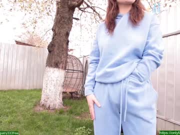 girl
        patry333 cam image #1280467