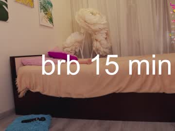 girl
        chery_lady22 cam image #1639448