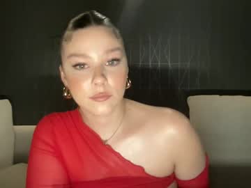 girl
        novavangogh cam image #1882412