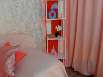 girl
        madeline_jackson cam image #660837