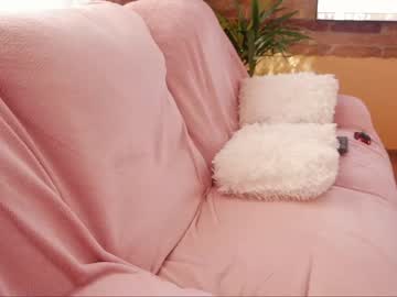 girl
        clementine__ cam image #2723966
