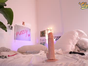 girl
        _deepthroatgalactica cam image #4810457