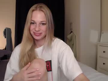 girl
        magic_couple13 cam image #2575021