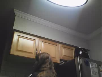girl
        jessbyrd187 cam image #1123109