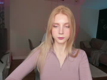 girl
        oh_honey_ cam image #3403470