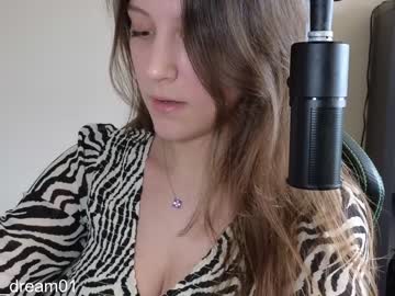 girl
        alexa_dream cam image #1405897
