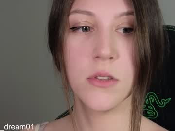 girl
        alexa_dream cam image #1306015