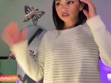 girl
        sweet_littleee cam image #4970321