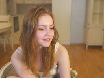 girl
        dorettaferrett cam image #4348698