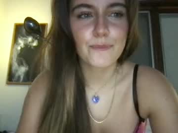 girl
        emma_walkerx cam image #3203688