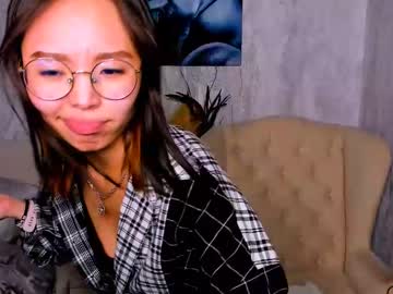 girl
        violadaviss cam image #6474547
