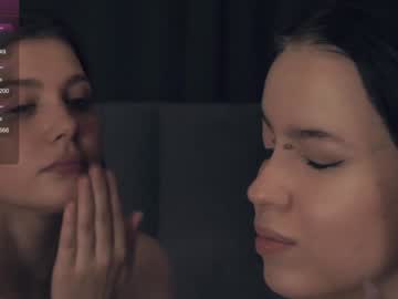 couple
        vivid_girls cam image #4406740