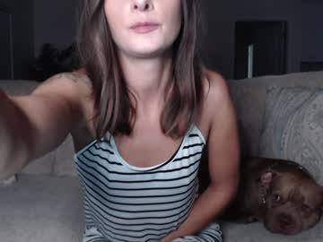 girl
        holihurricane cam image #2327896
