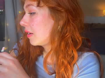 girl
        _mey_chan cam image #4204709