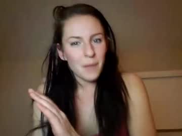 girl
        happyfungirlxo cam image #1120925