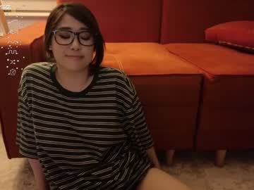 girl
        kimi_kay cam image #4105458