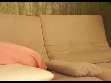 girl
        mona_elisa cam image #5642231