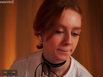 girl
        lizzy_blaze cam image #5531010