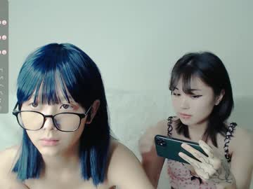 girl
        little_yena cam image #2440805