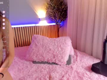 girl
        little_effy18 cam image #3978464