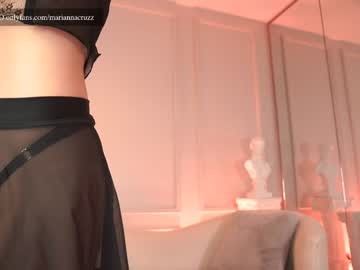 girl
        mariannacruzz cam image #2347699