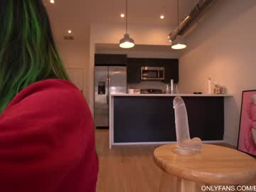 girl
        bailey_eilish cam image #2768666