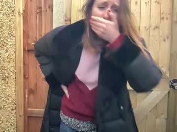 girl
        eatmypie69 cam image #3414577