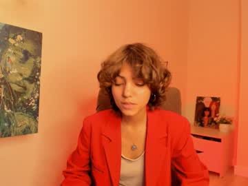 girl
        lenaelisabeth cam image #2714013